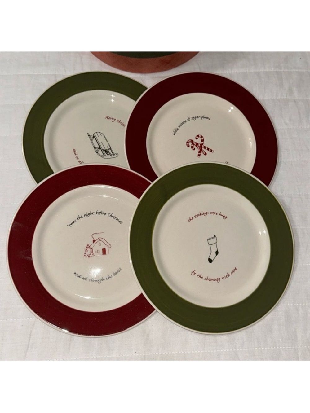 Eddie Bauer Set of 4 White Green Burgundy Holiday Plates in a Vintage Gift Box
